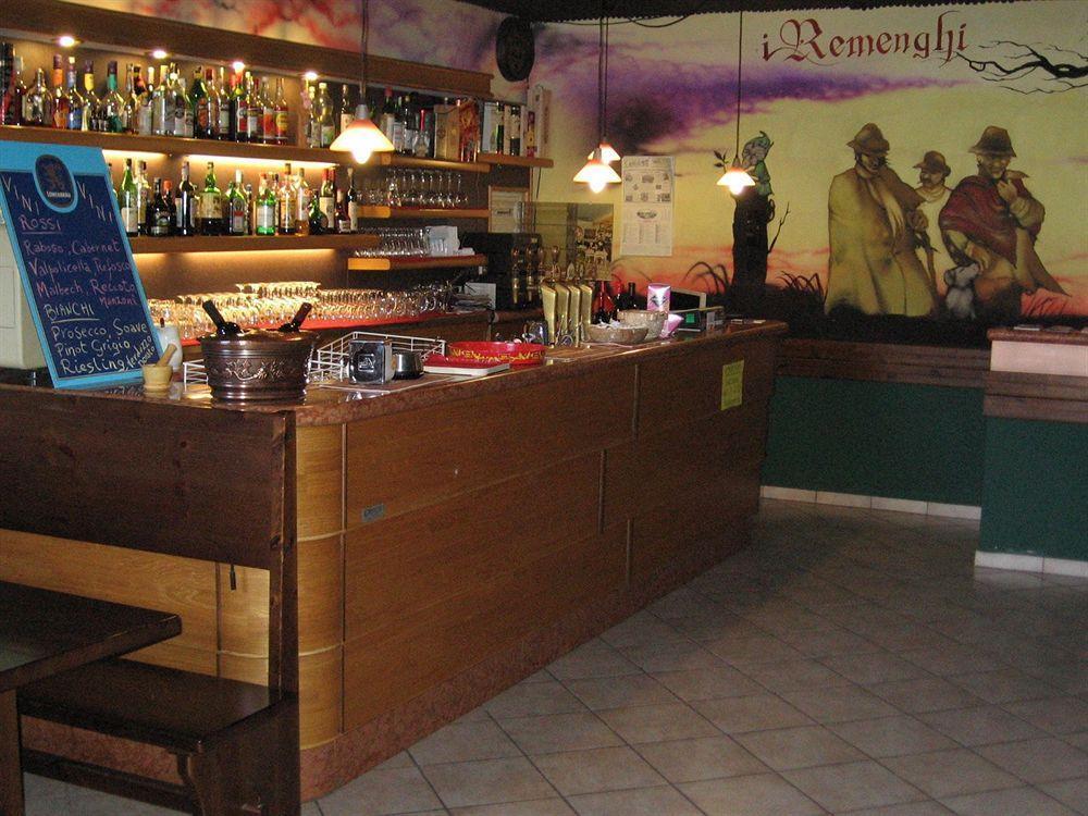 Hotel Cristina San Rocco di Piegara Ngoại thất bức ảnh
