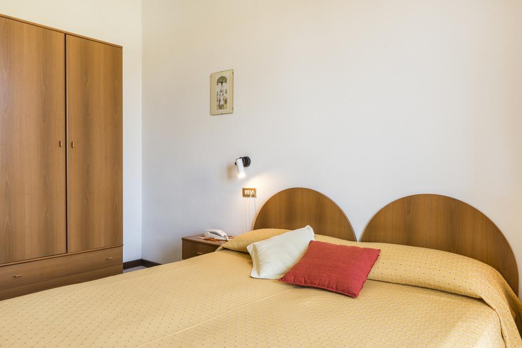 Hotel Cristina San Rocco di Piegara Ngoại thất bức ảnh