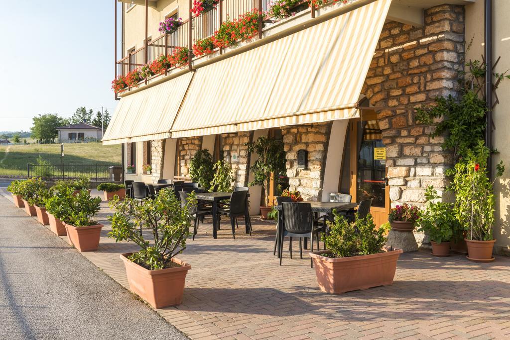 Hotel Cristina San Rocco di Piegara Ngoại thất bức ảnh